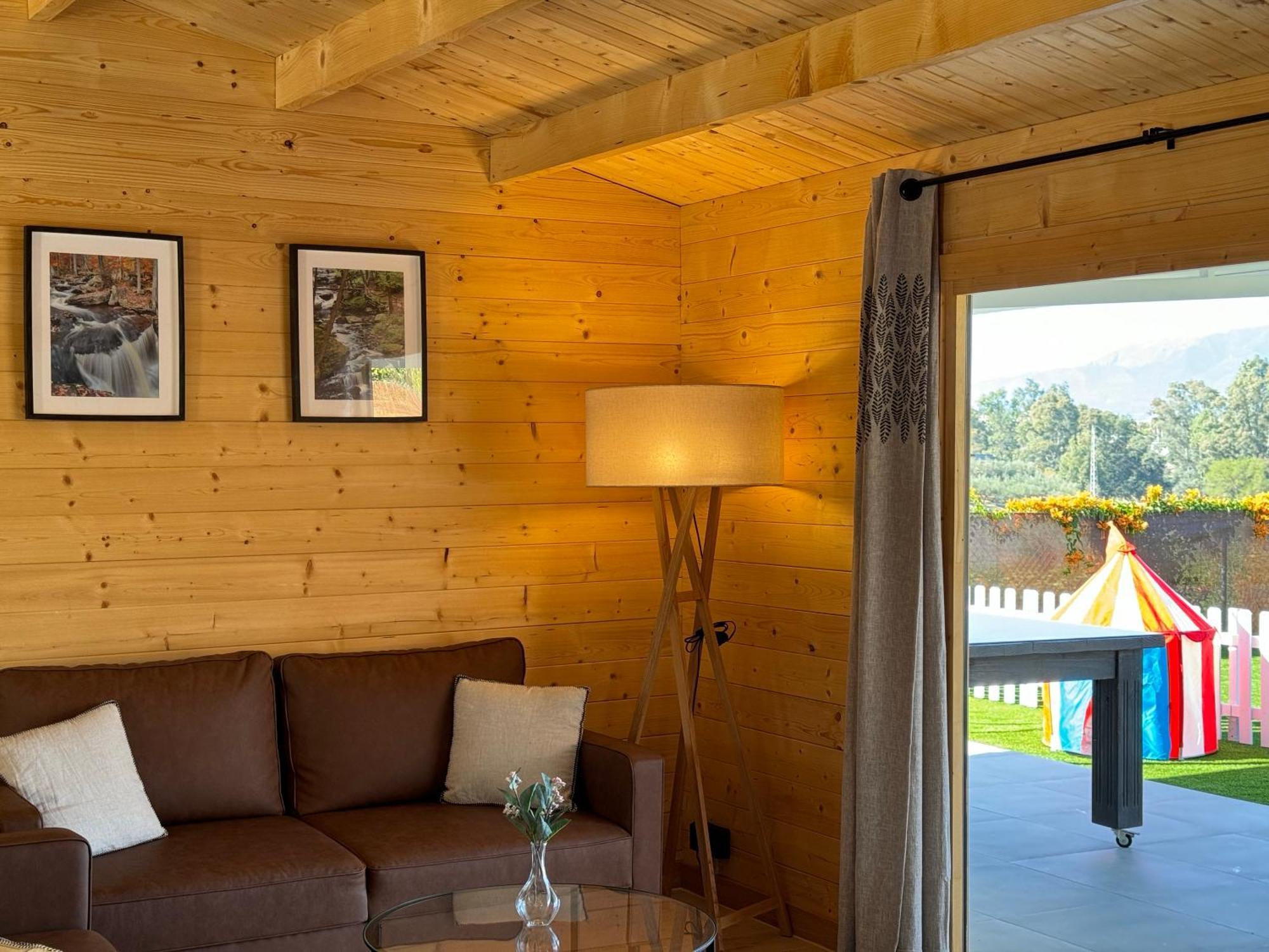 Сasa de vacaciones Casa De Madera La Parcela